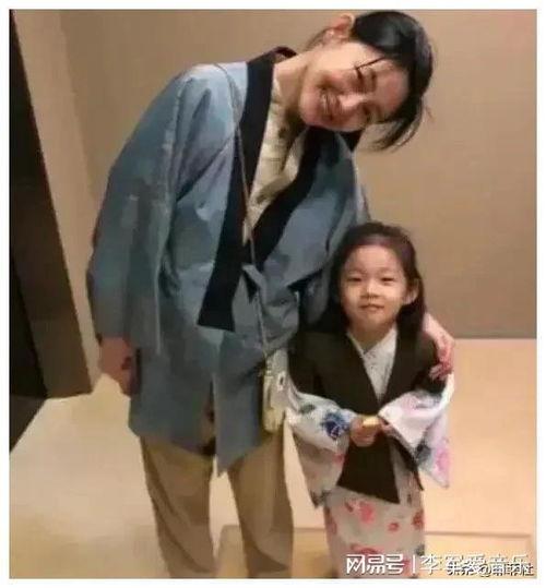 娱乐圈吃瓜仔是谁,揭秘娱乐圈幕后真相的神秘人物 第3张 娱乐圈吃瓜仔是谁,揭秘娱乐圈幕后真相的神秘人物 第3张
