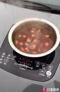 网友爆料火锅视频播放,视频揭示后厨操作全过程  第3张