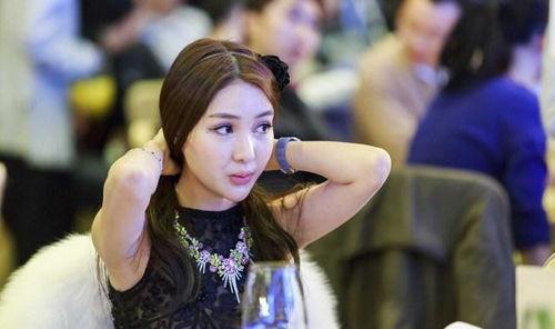 网红前妻爆料视频播放,揭秘背后惊人真相  第3张